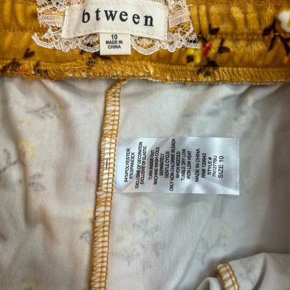 Girls Velour Yellow Floral Pant Set with Ruffle Top Girls size 10 NWT - Picture 7 of 7